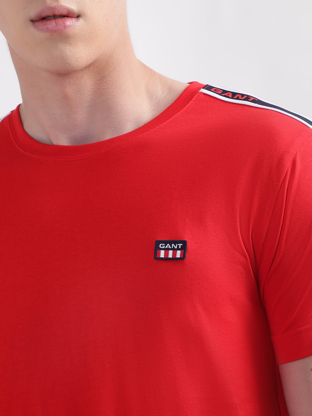 Gant Red Shoulder Tape Regular Fit T-Shirt