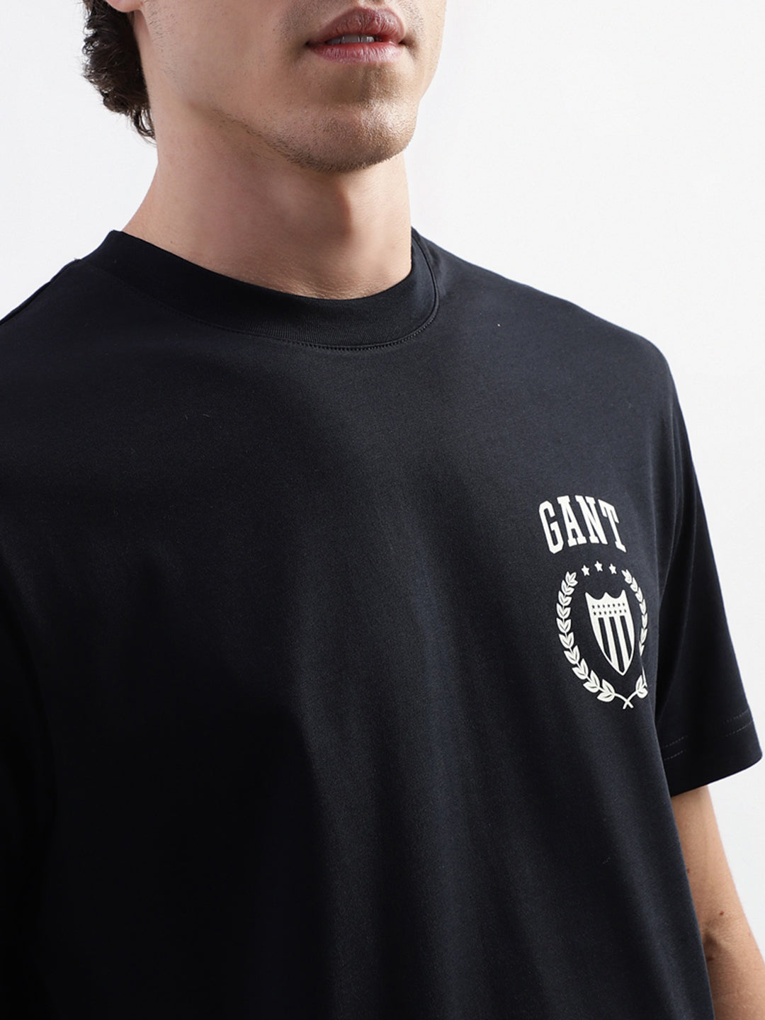 Gant Black Logo Relaxed Fit T-Shirt