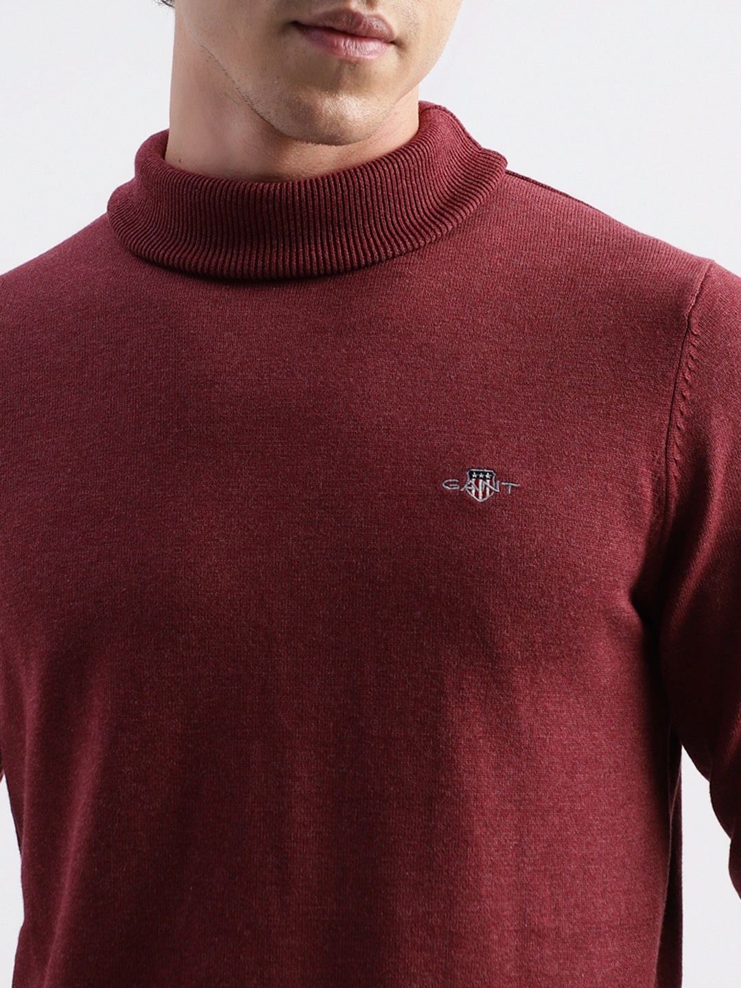 Gant Men Red Solid Round Neck Sweater