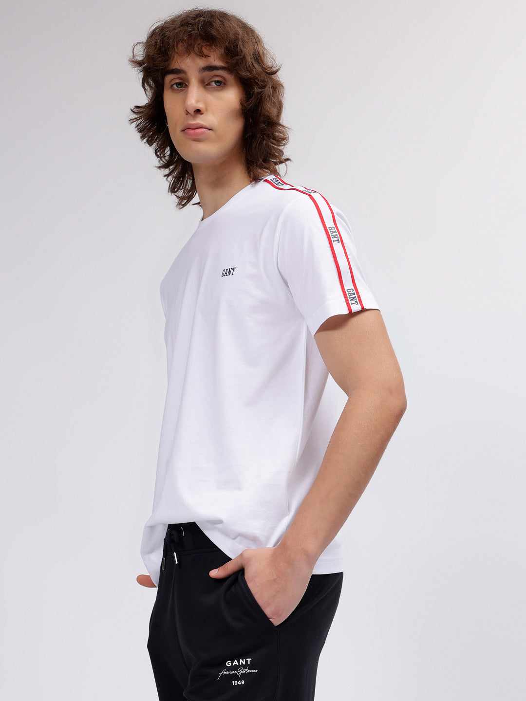 Gant Men White Solid Round Neck Short Sleeves T-shirt