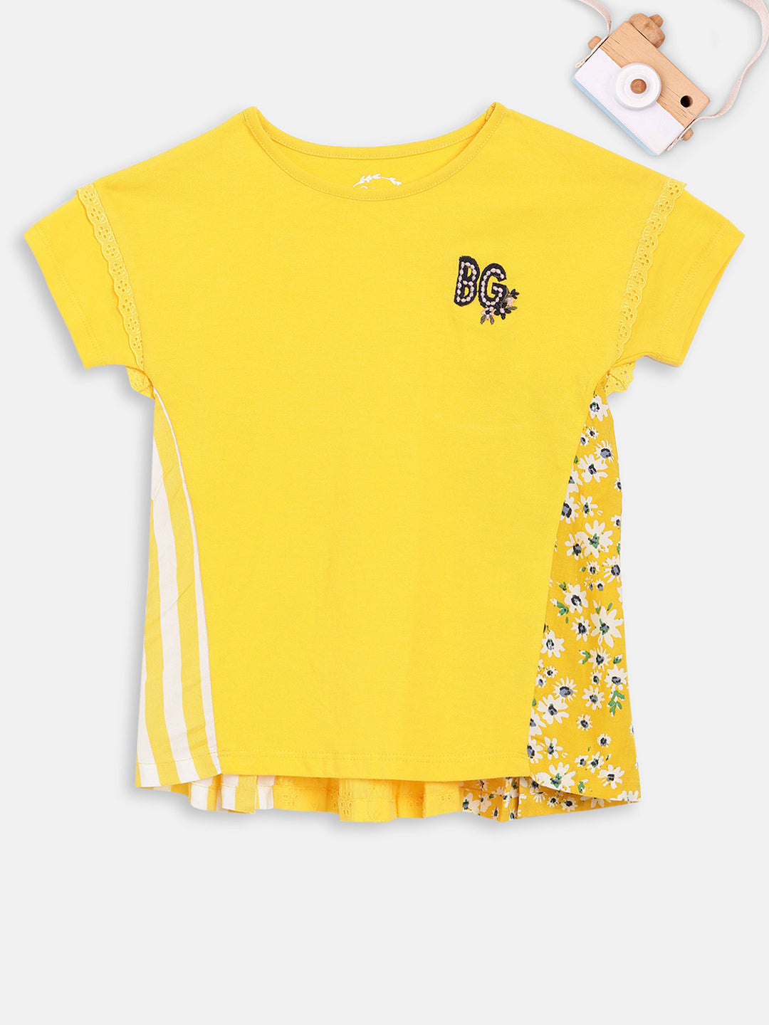 Blue Giraffe Girls Yellow Solid Round Neck TShirt