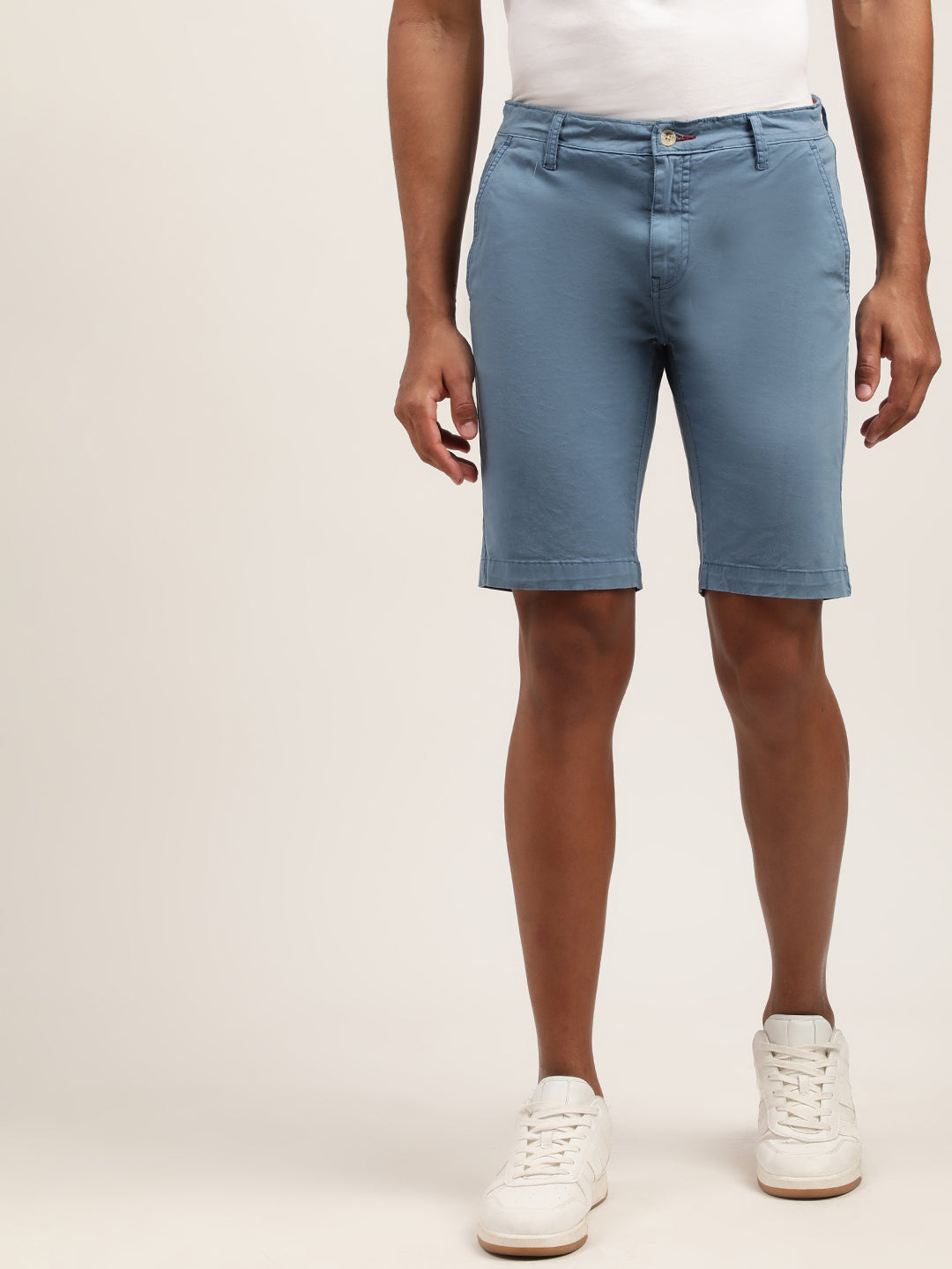 Lindbergh Men Blue Solid Regular Fit Shorts