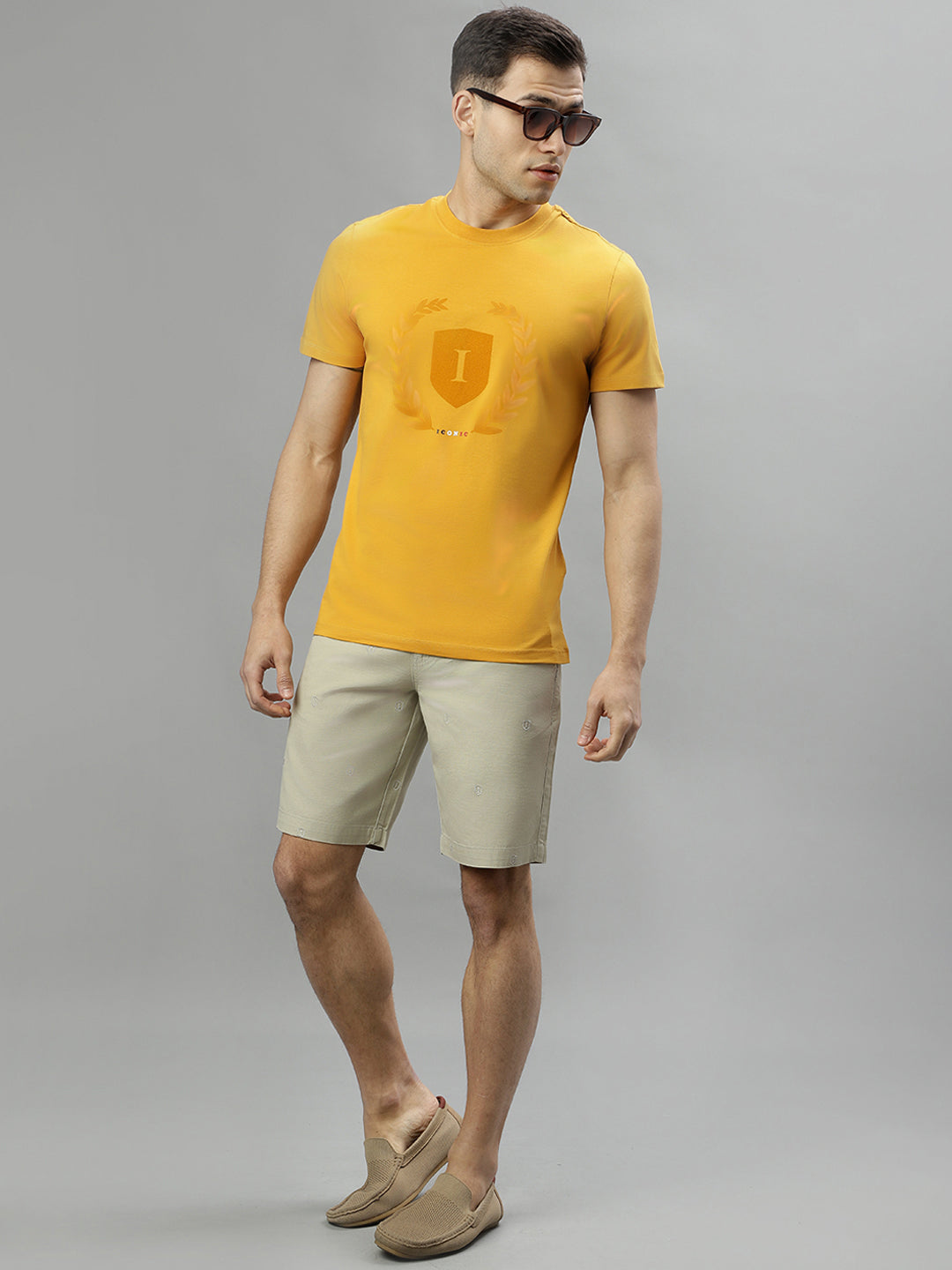 Iconic Men Beige Regular Fit Shorts