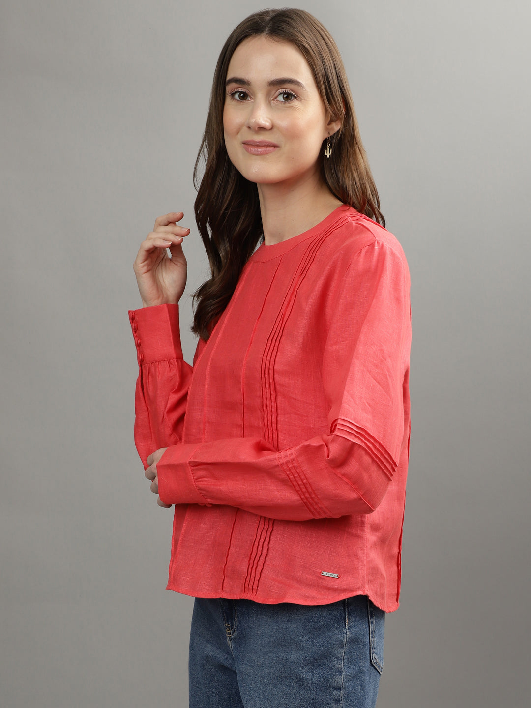 Iconic Women Red Solid Collar Top