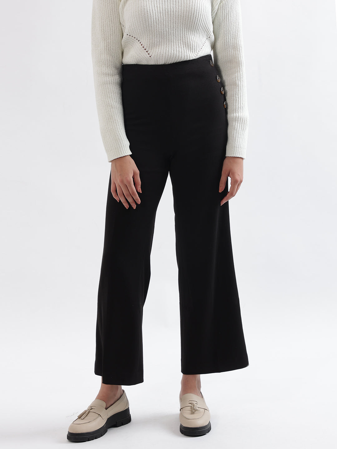 Women Black Solid Straight Fit Trouser