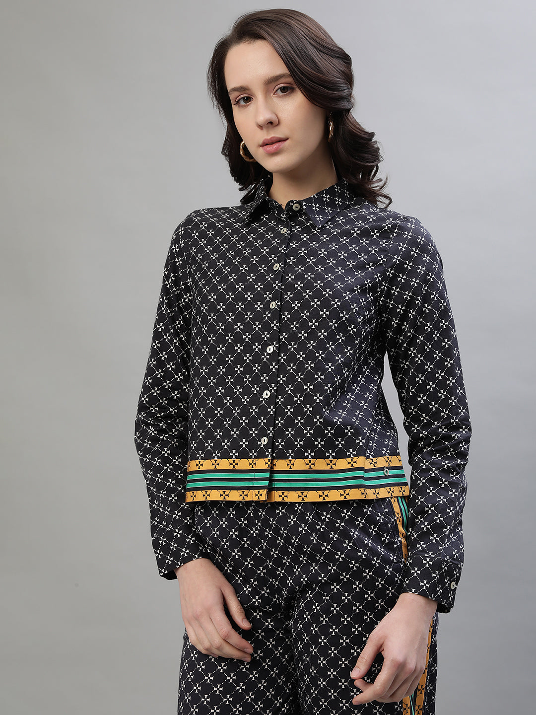 Iconic Women Multi Printed Collar Top