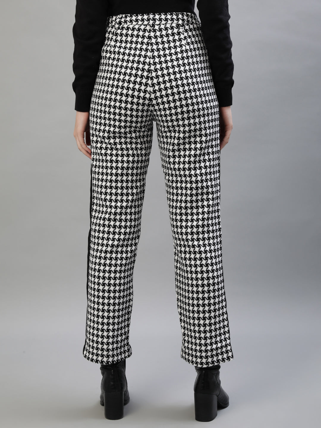 Iconic Women Multi Checked Regular Fit Trouser