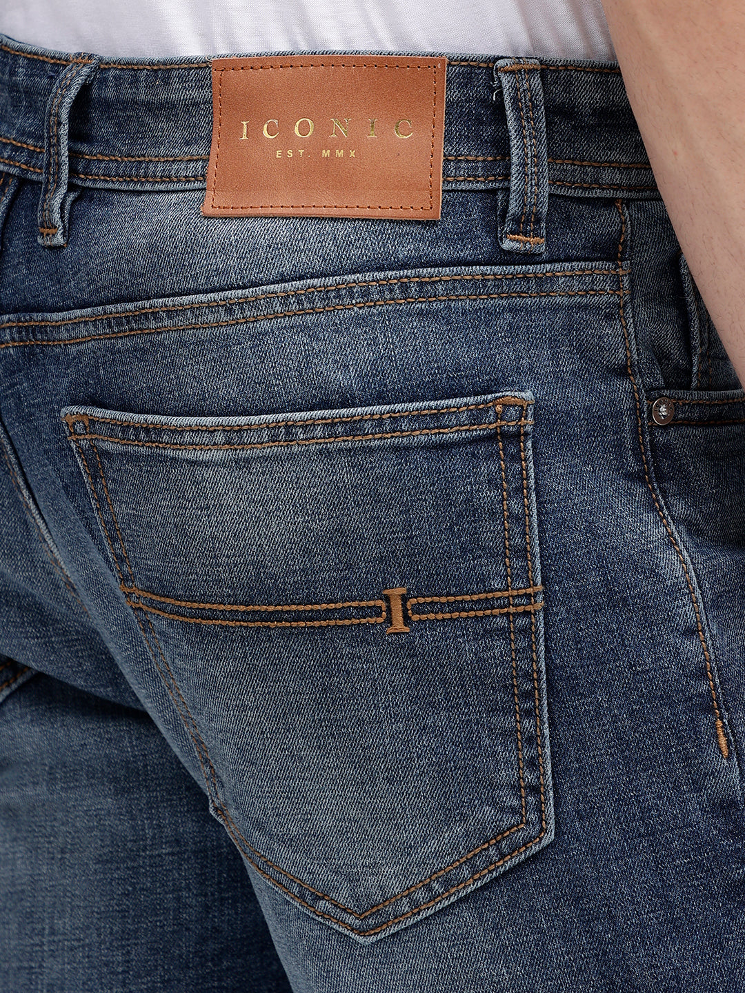 Iconic Men Blue Washed Mid-Rise Tapered Fit Jeans