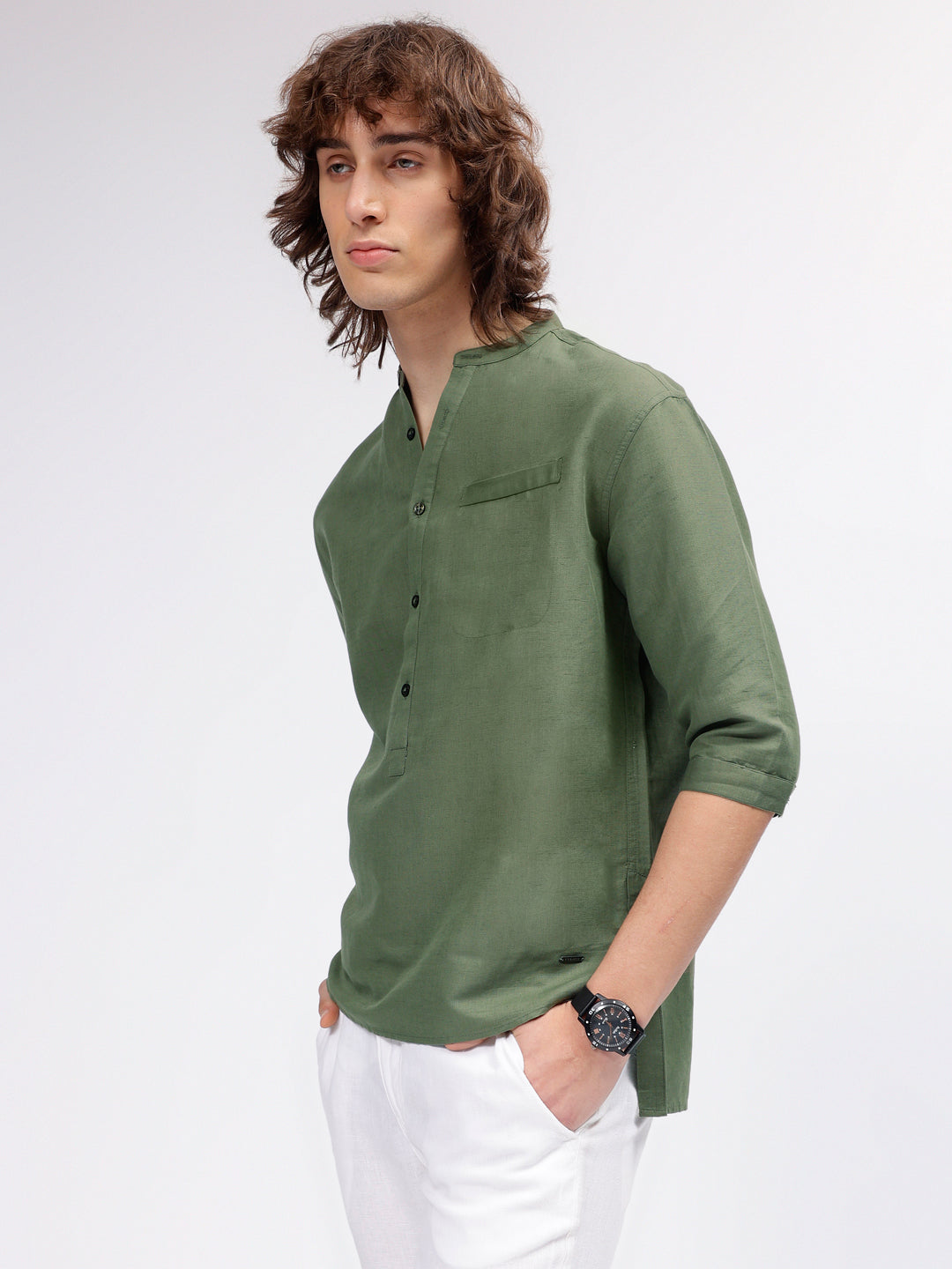 Iconic Men Olive Solid Mandarin Collar Three-quarter Sleeves Shirt