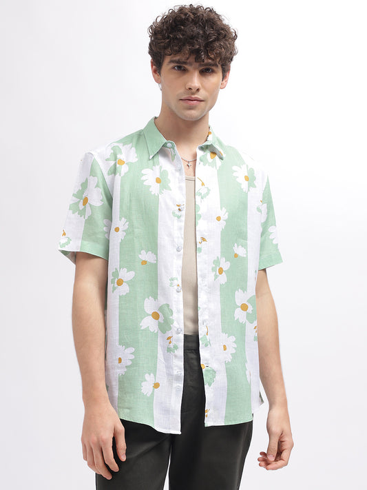 Iconic Men White Printed Spread Collar Short Sleeves Shirt