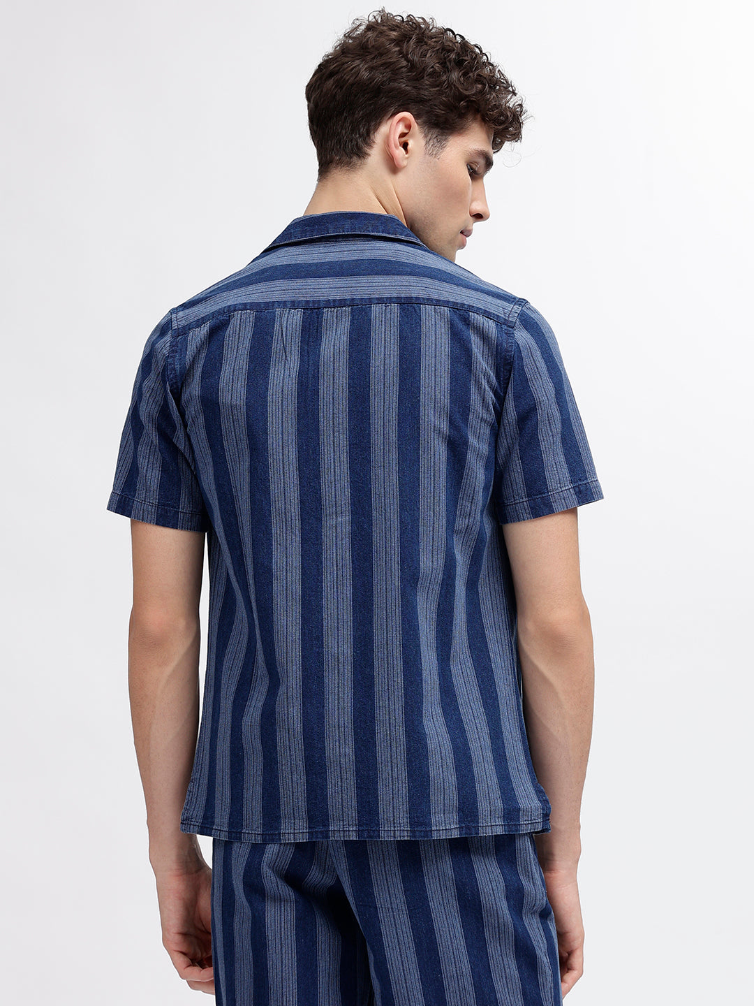 Iconic Men Blue Striped Resort Collar Short Sleeves Shirt