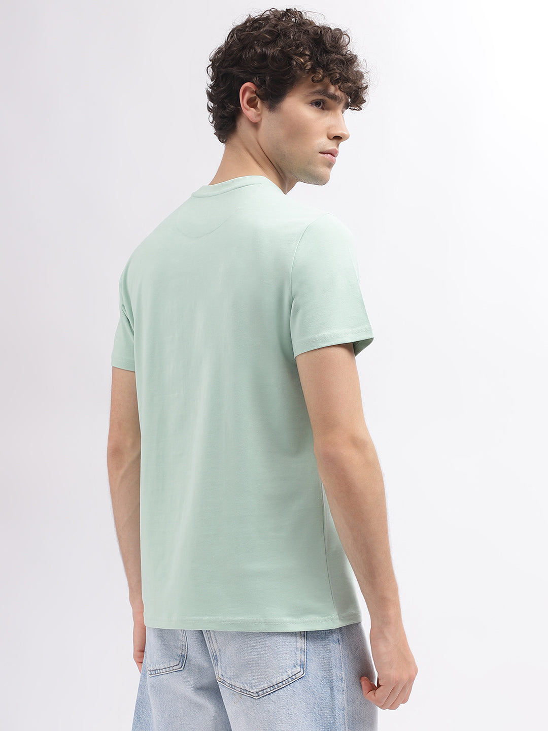 Iconic Men Green Solid Round Neck Short Sleeves T-Shirt