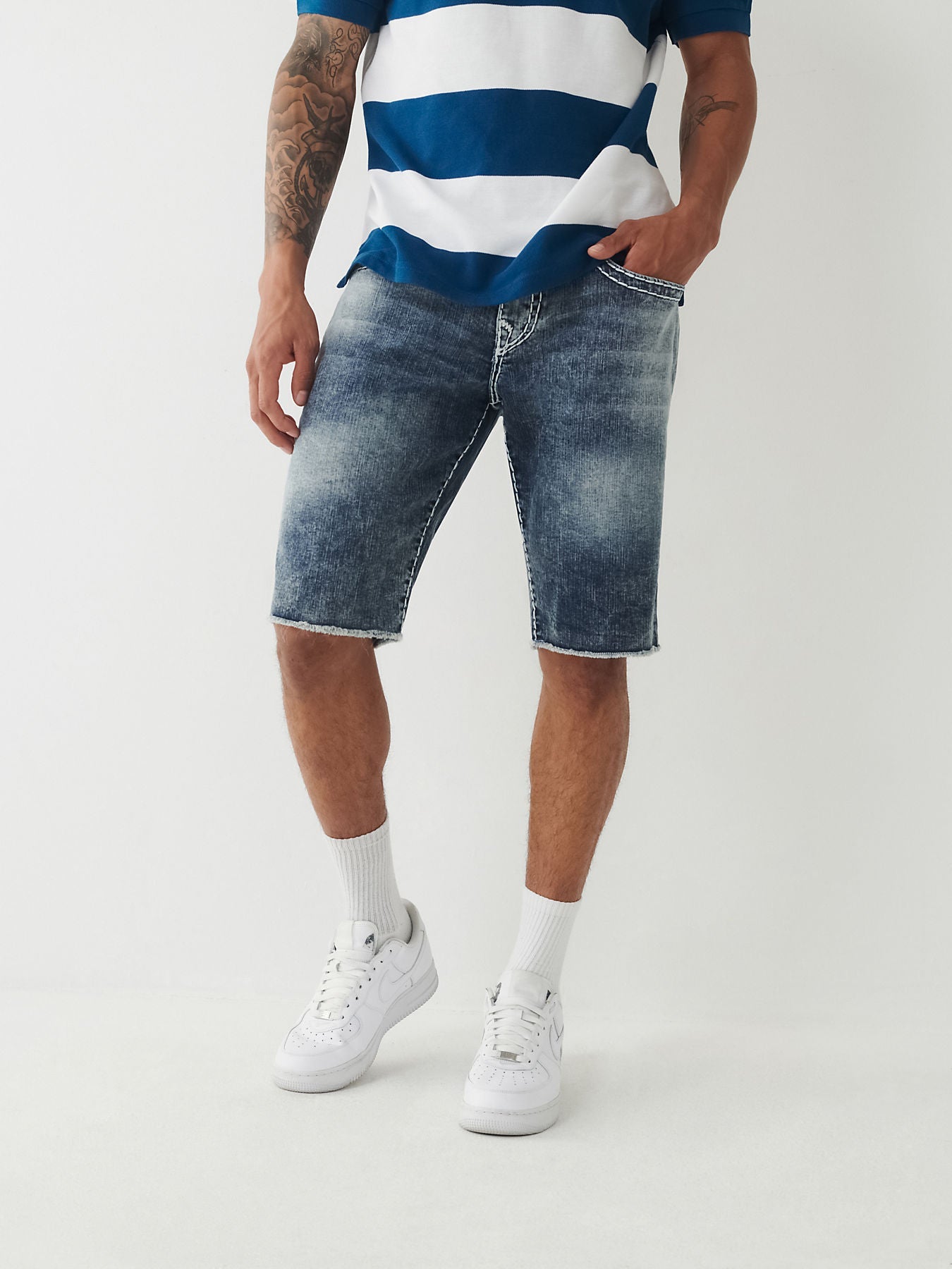 True Religion Men Blue Washed Mid-Rise Regular Fit Knee Length Shorts