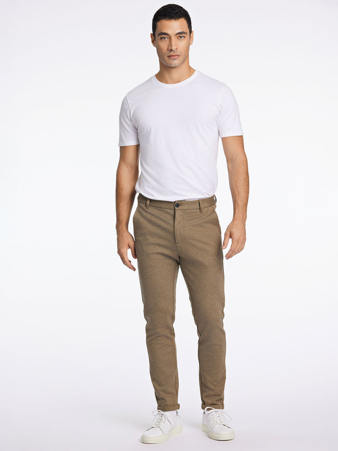 Lindbergh Men Beige Solid Mid-Rise Slim Fit Regular Trouser