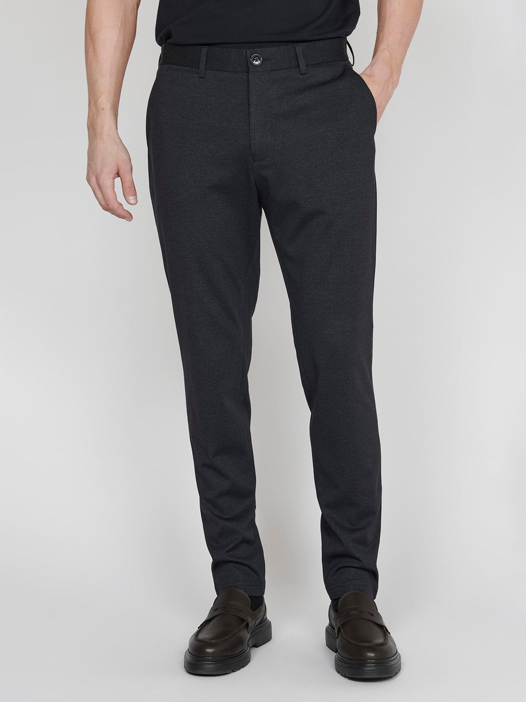 Buy Men Black Solid Regular Fit Trousers Online - 163059 | Peter England