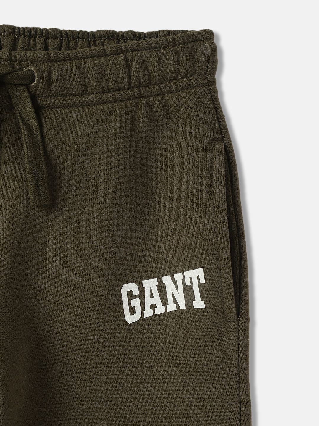 Gant Boys Green Solid Mid-Rise Relaxed Fit Joggers Style Track Pant