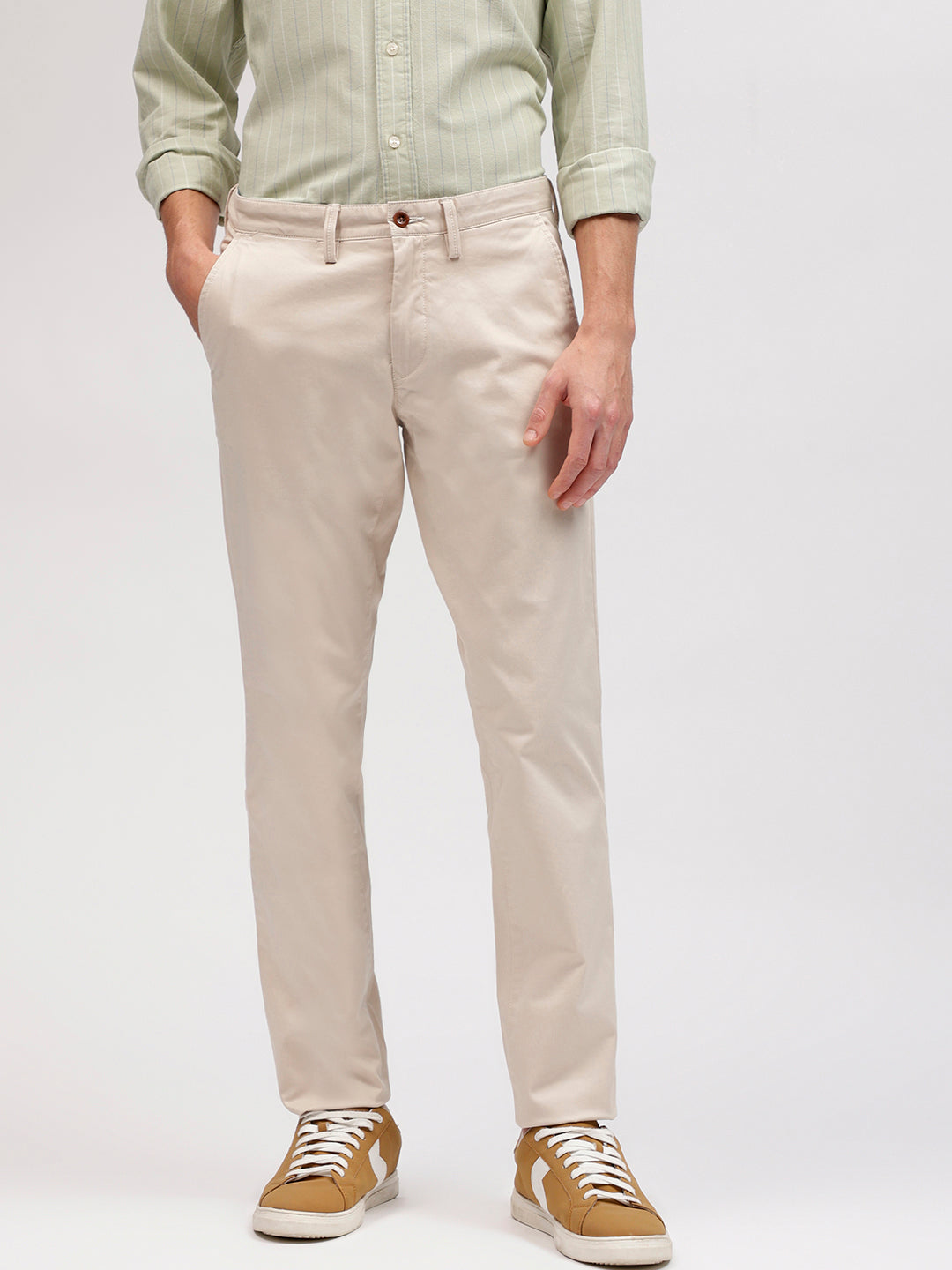 Gant Men Beige Solid Flat Front Slim Fit Mid-Rise Trouser