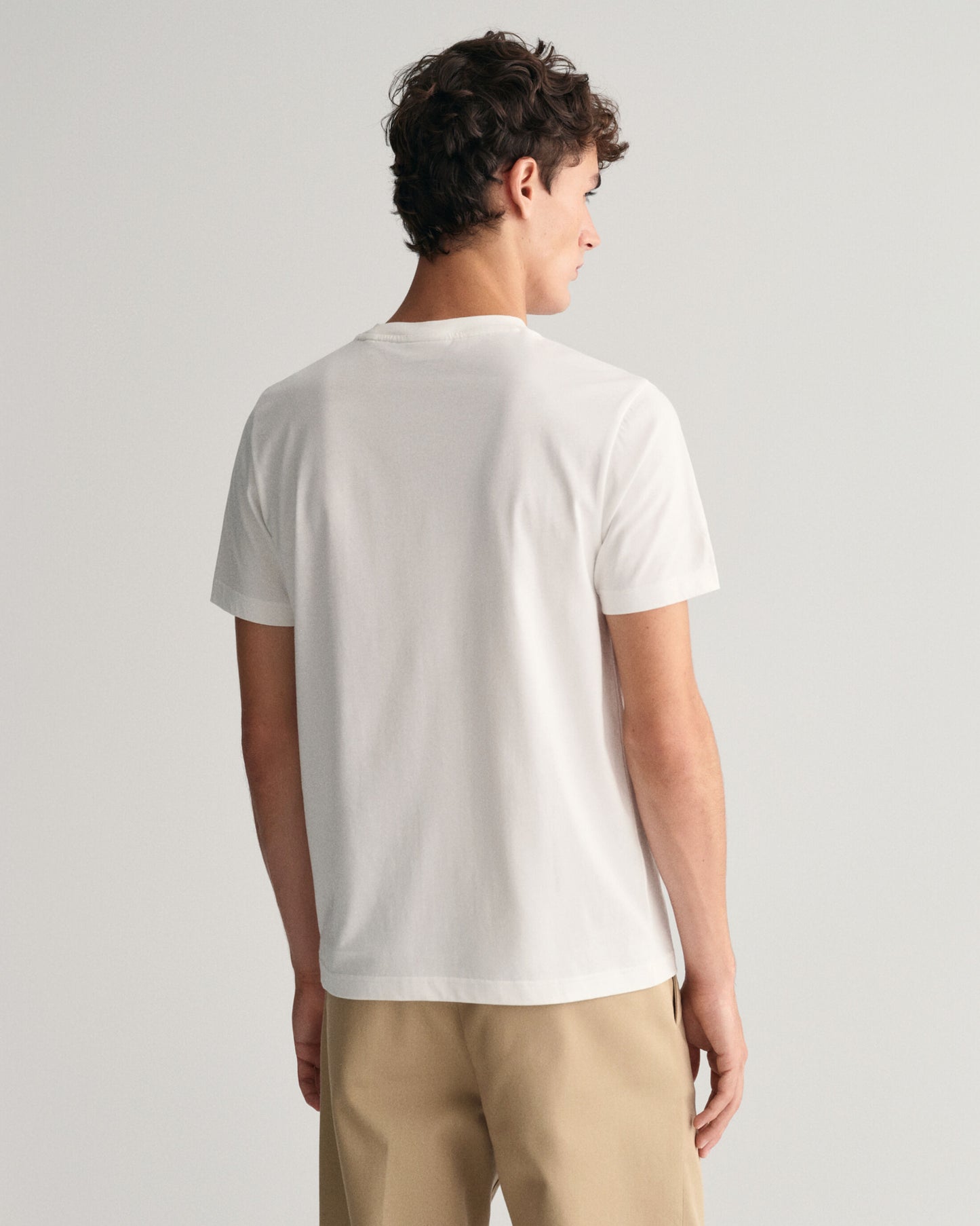 Gant Men Off White Solid Round Neck Short Sleeves T-Shirt