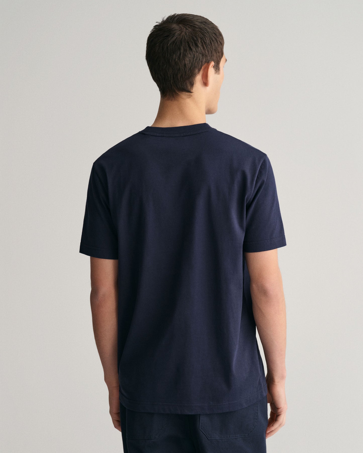 Gant Men Blue Solid Round Neck Short Sleeves T-Shirt