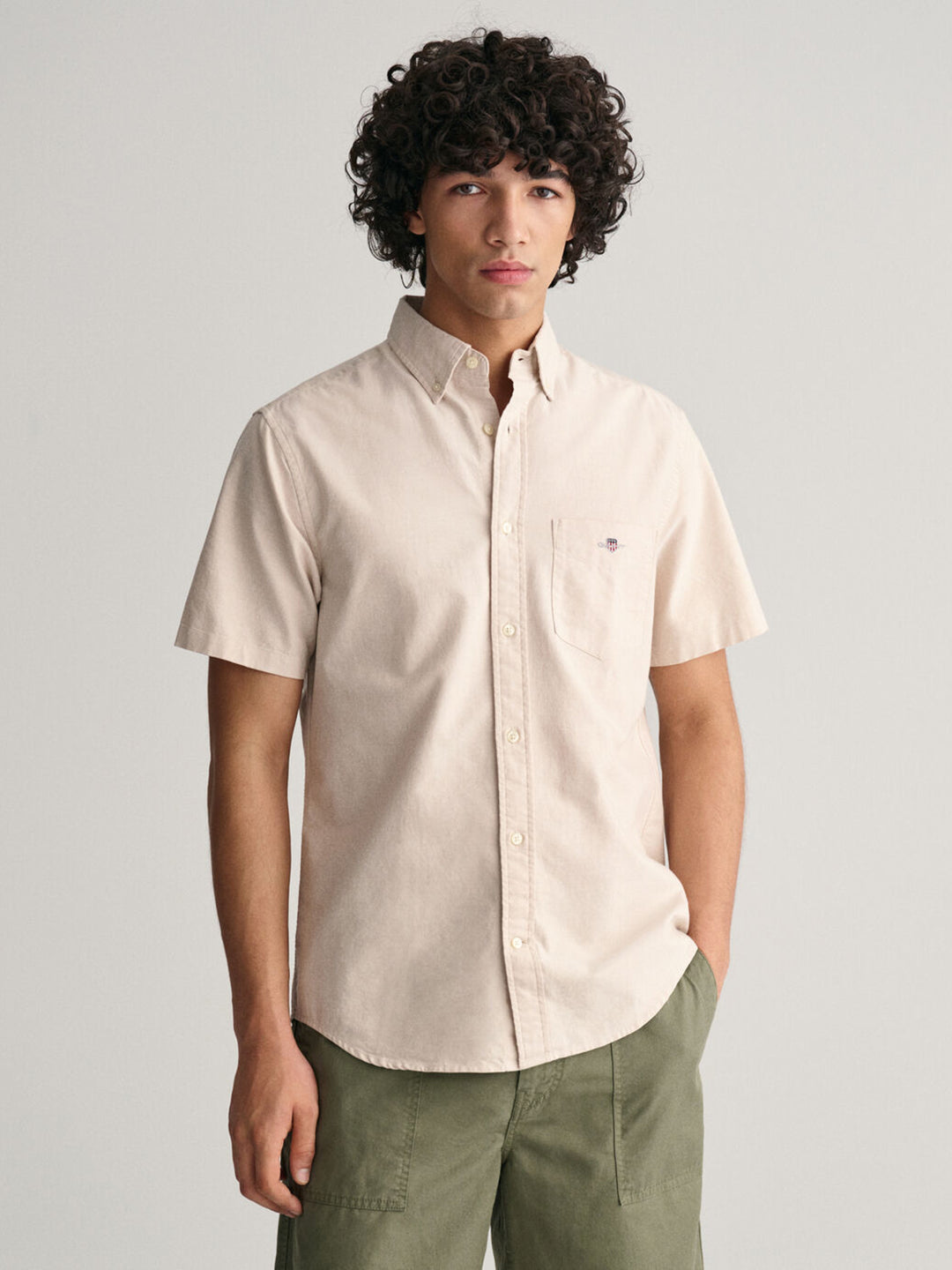 Gant Men Beige Solid Button Down Collar Short Sleeves Shirt