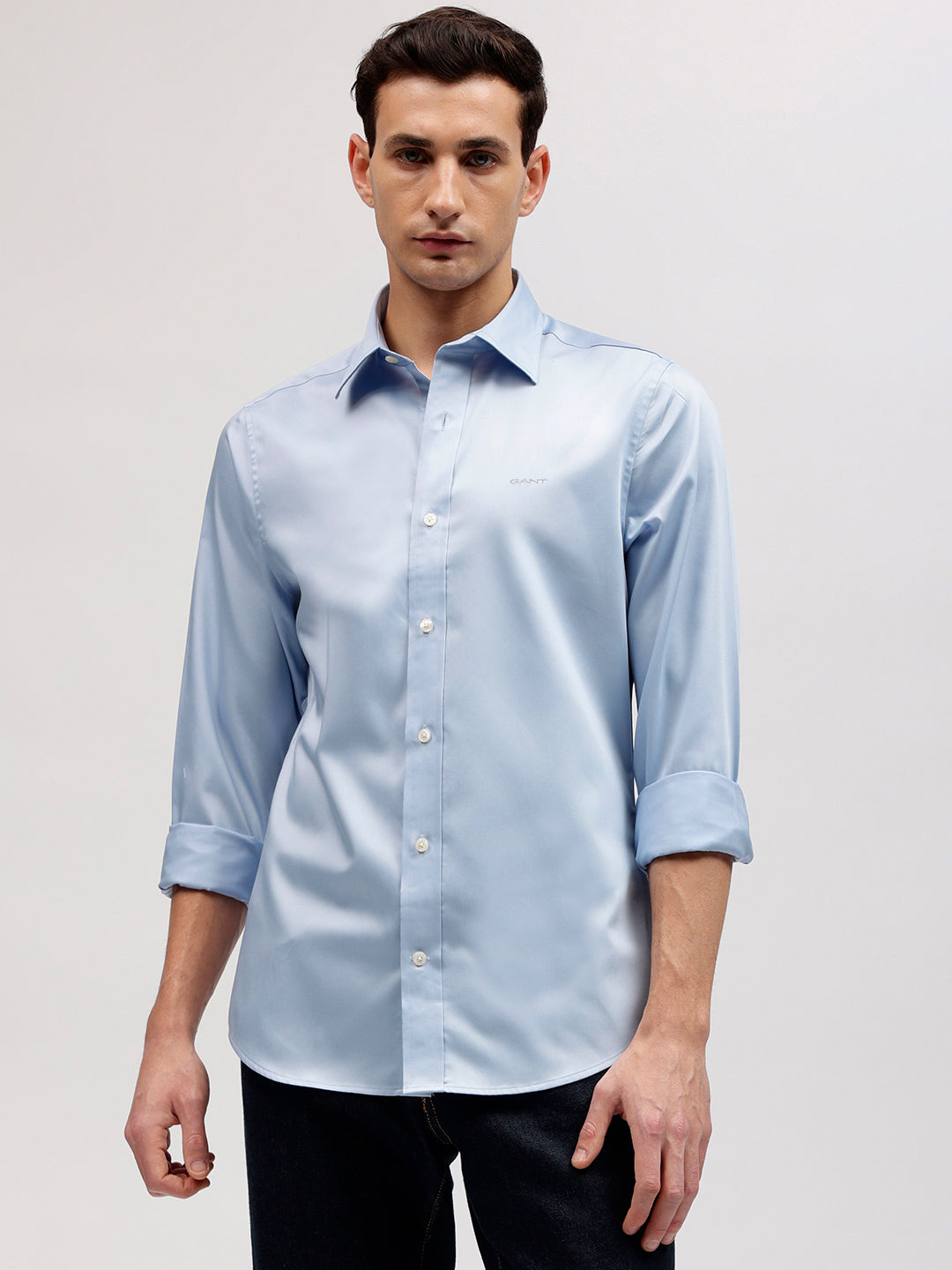 Gant Men Blue Solid Spread Collar Full Sleeves Shirt