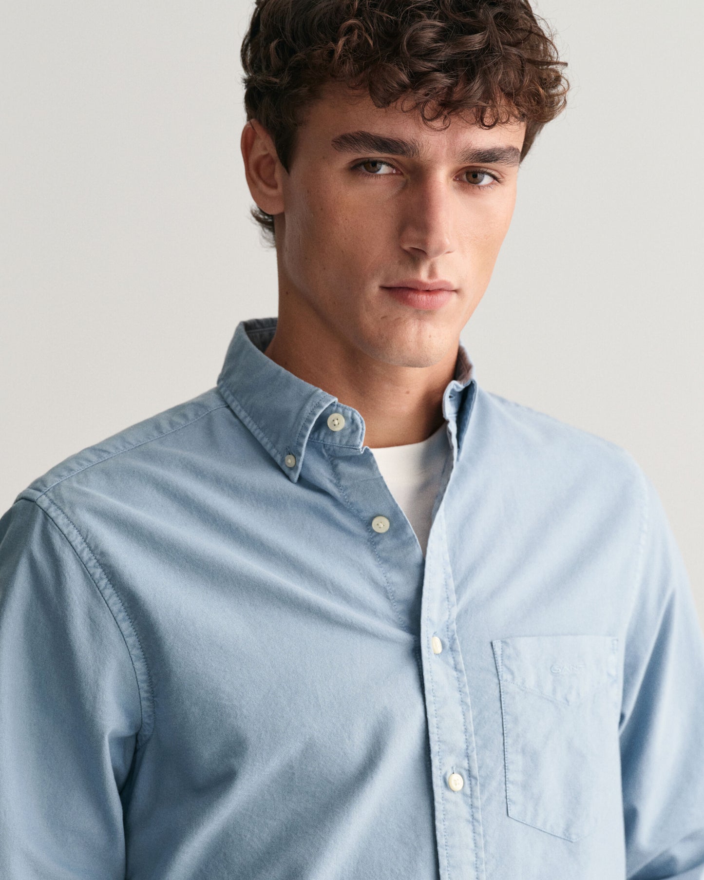 Gant Men Blue Solid Button Down Full Sleeves Shirt