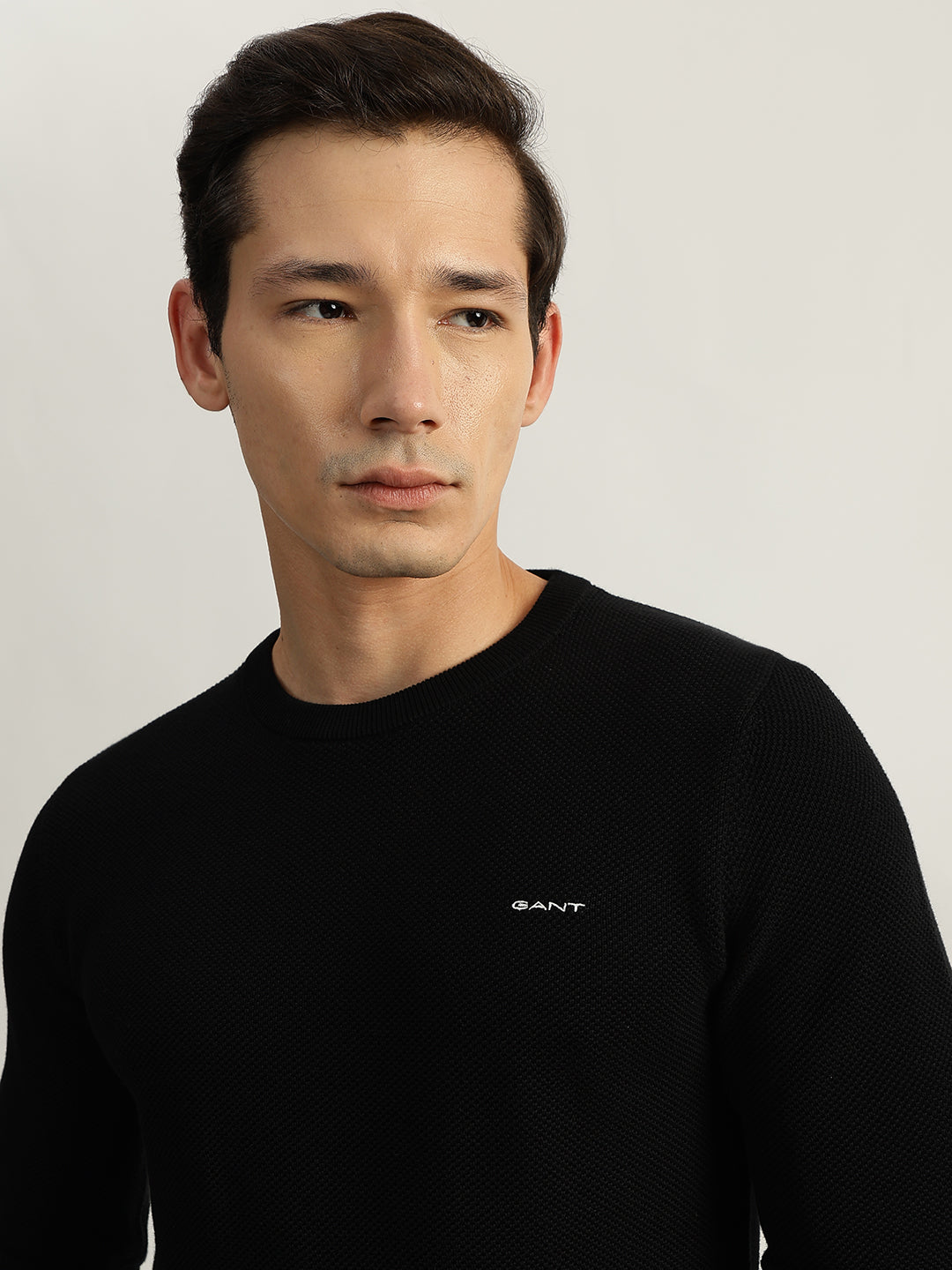 Gant Men Black Solid Round Neck Full Sleeves Pullover Style Sweater