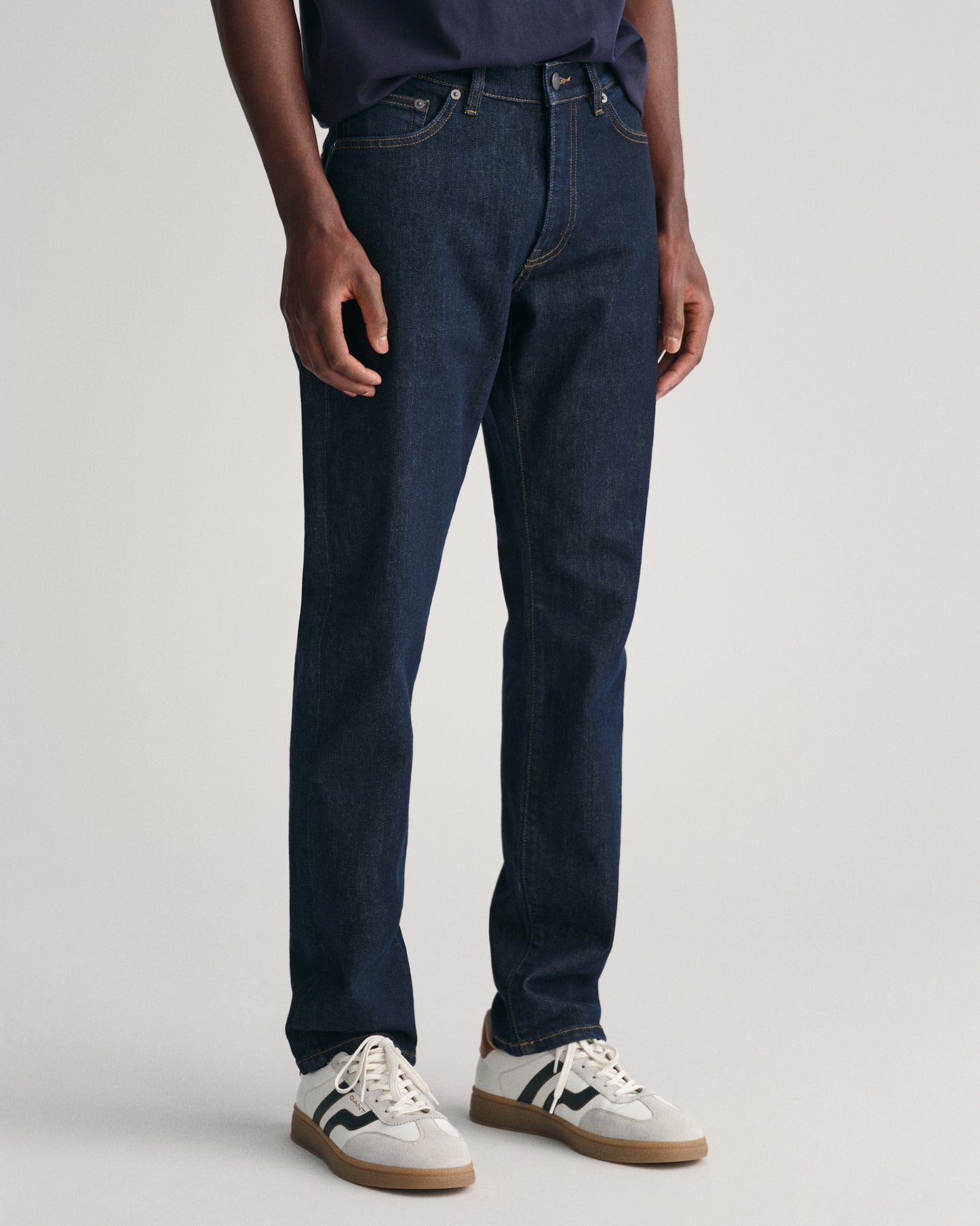 Gant Men Blue Solid Mid-Rise Slim Fit Jeans