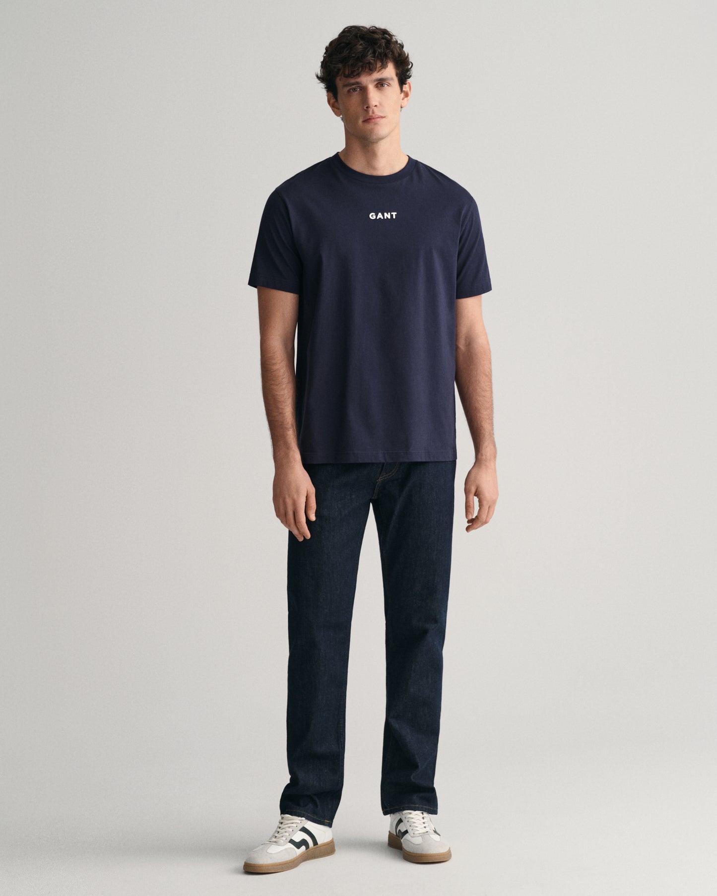 Gant Men Blue Solid Mid-Rise Regular Fit Jeans