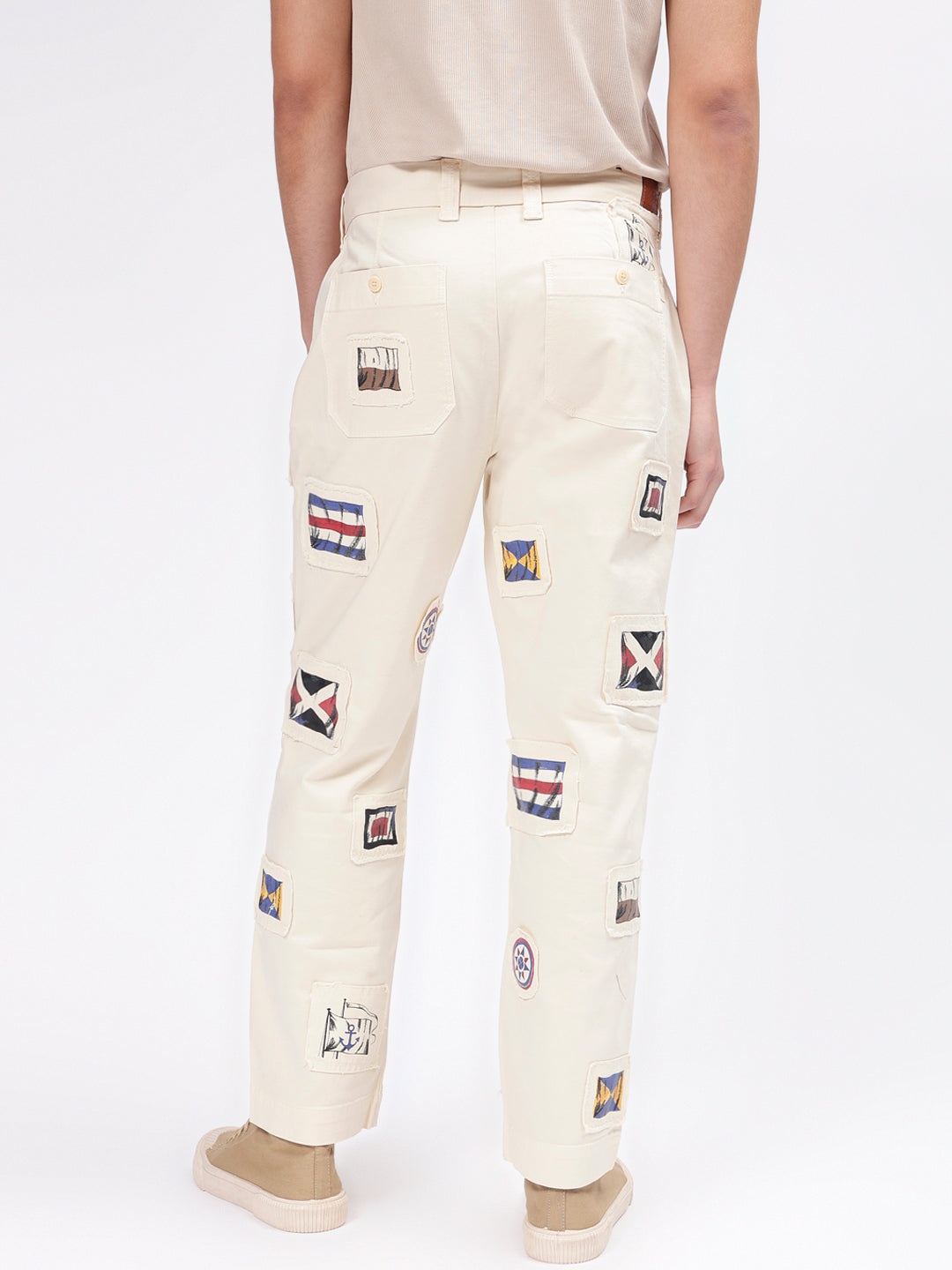 Gant Men Cream Printed Slim Fit Mid Rise Trouser