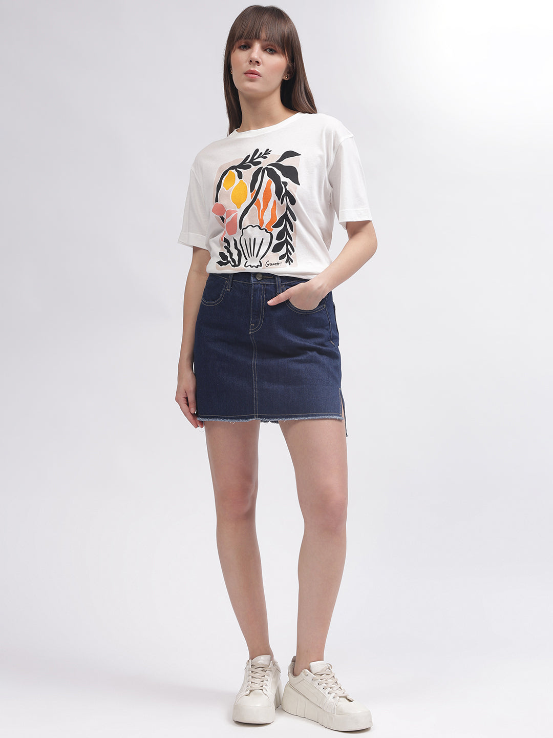 Gant Women White Printed Round Neck Short Sleeves T-shirt