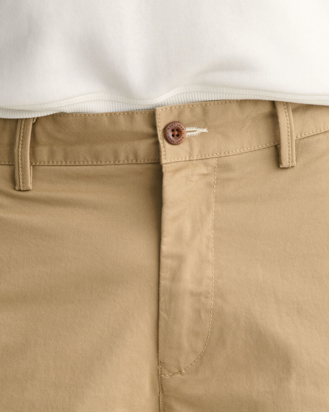 Gant Boys Beige Solid Mid-rise Regular Fit Chino Shorts