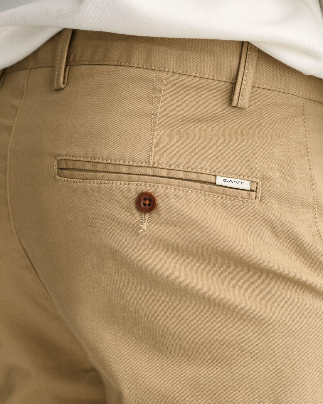 Gant Boys Beige Solid Mid-rise Regular Fit Chino Shorts