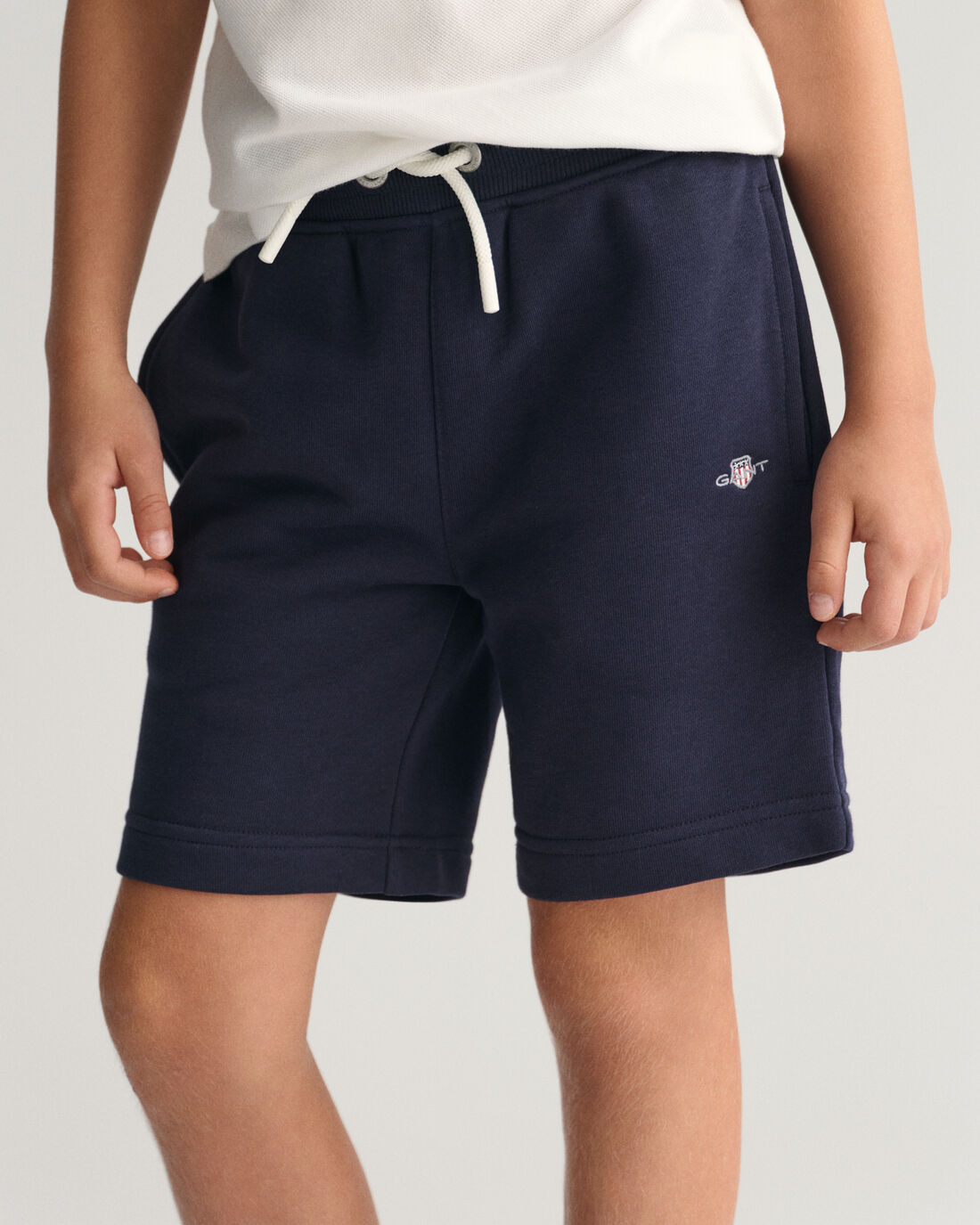 Gant Boys Navy Blue Solid Mid-rise Regular Fit Regular Shorts