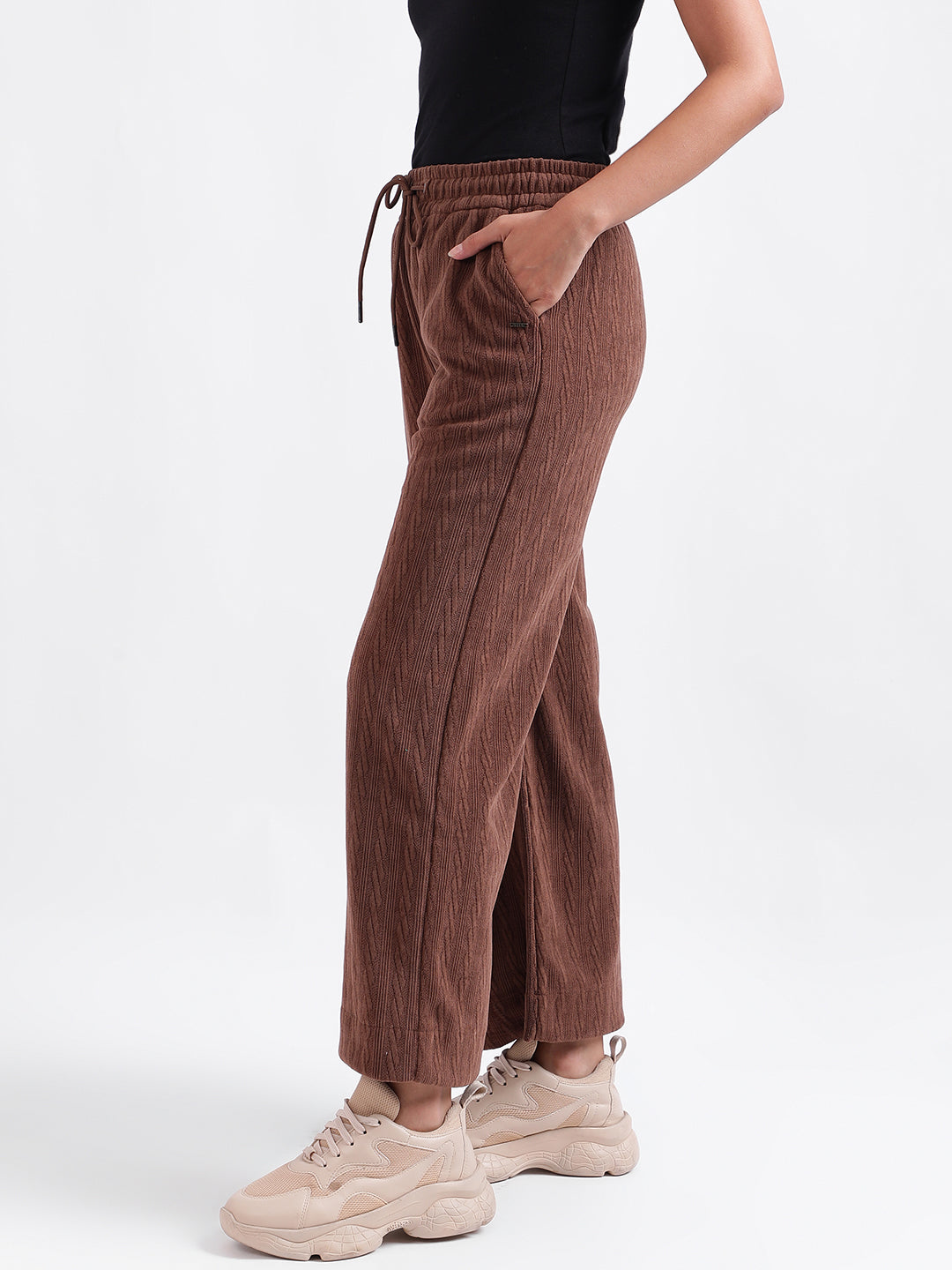 Elle Women Brown Solid Relaxed Fit Sweatpant