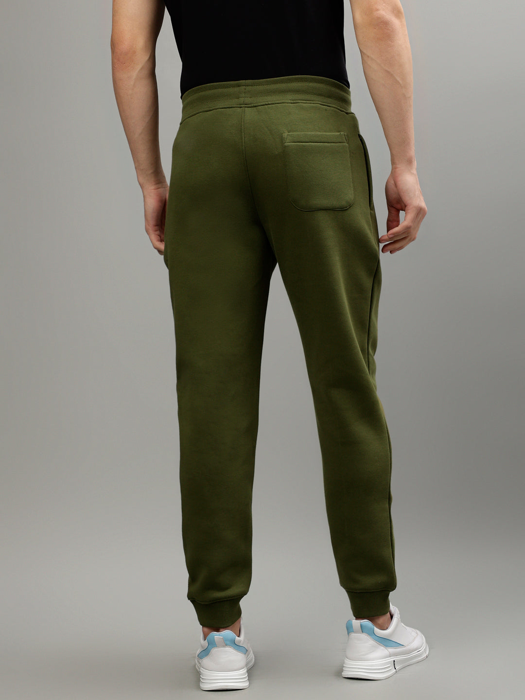 Shop Iconic Men Green Solid Regular Fit Joggers Trackpants