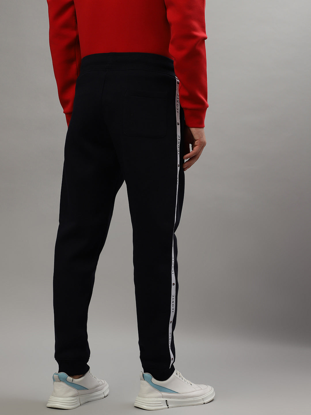 Iconic Men Solid Regular Fit Sweatpant