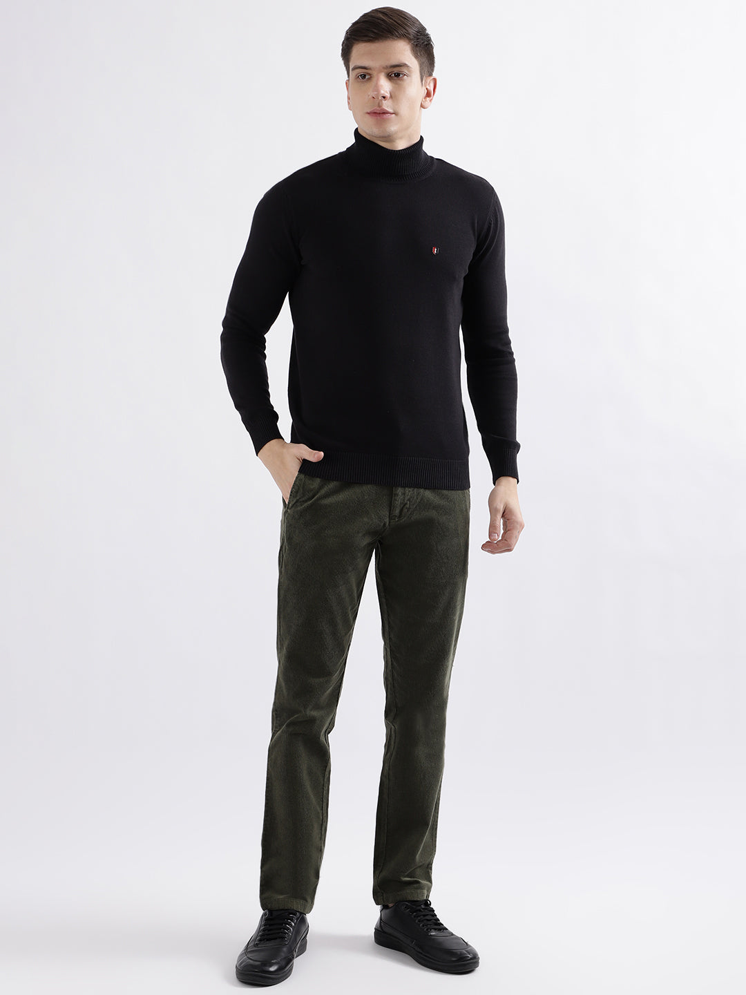 Iconic Men Olive Solid Slim Fit Trouser