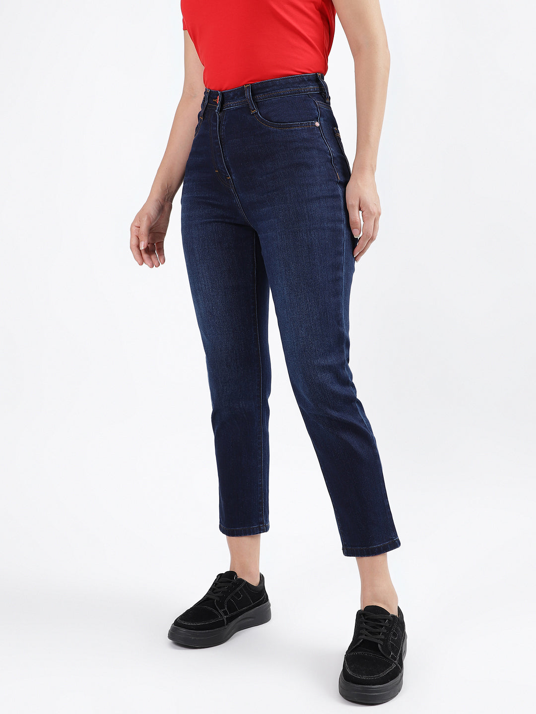 Iconic Women Blue Faded Slim Straight Fit Jeans