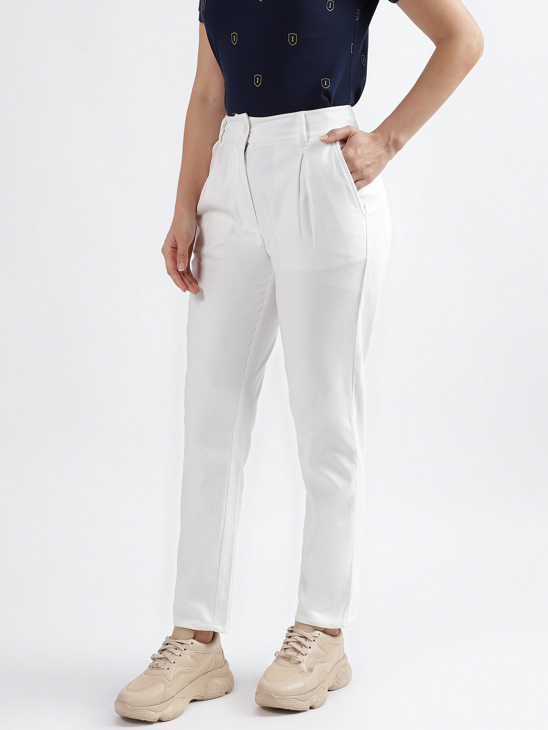 Iconic Women White Solid Regular Fit Trouser