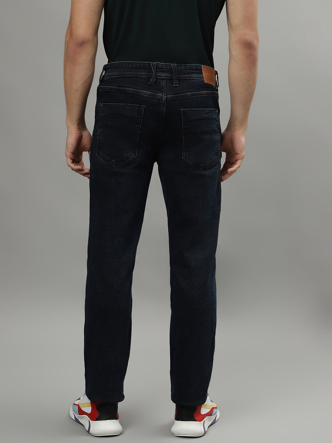 Iconic Men Blue Solid Mid-Rise Slim Fit Jeans