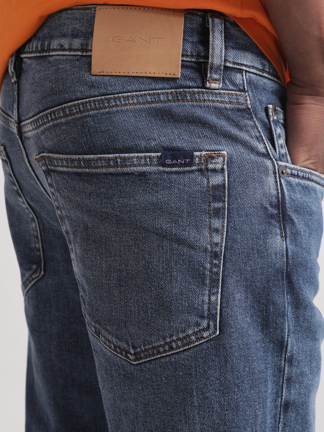 Gant Men Mid-Rise Slim Fit Heavy Fade Jeans