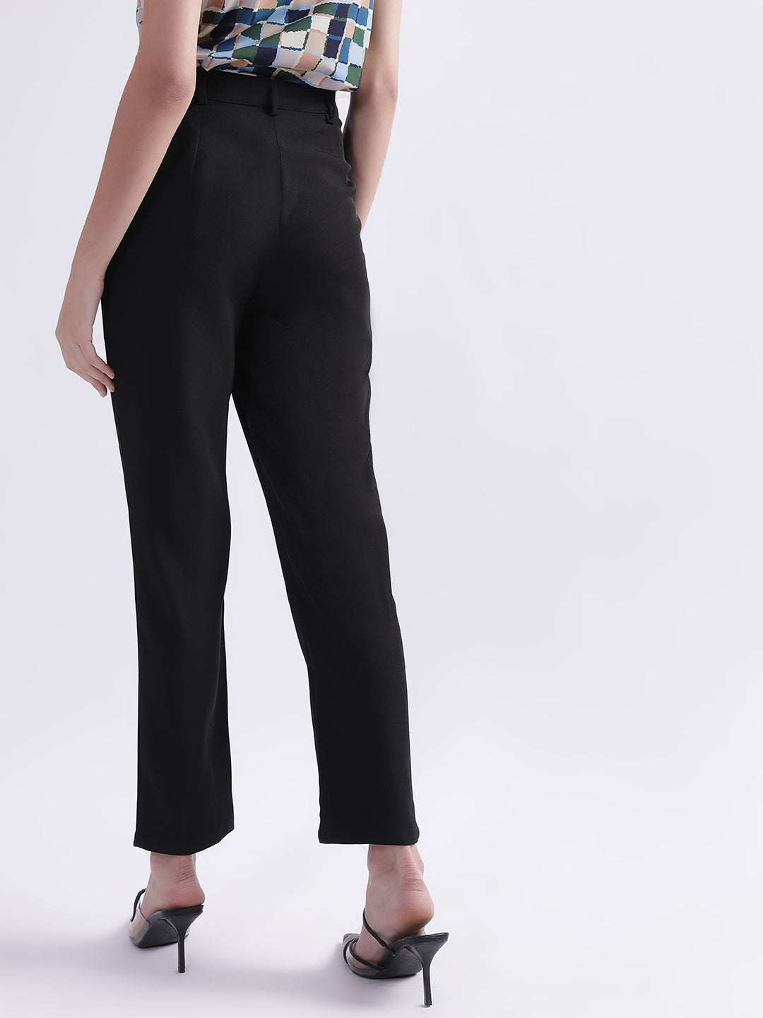 Elle Women Black Solid Regular Fit Trouser