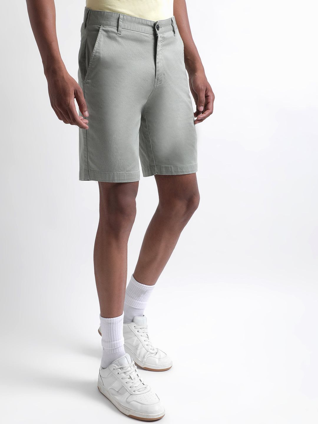 Iconic Men Mint Solid Regular Fit Shorts