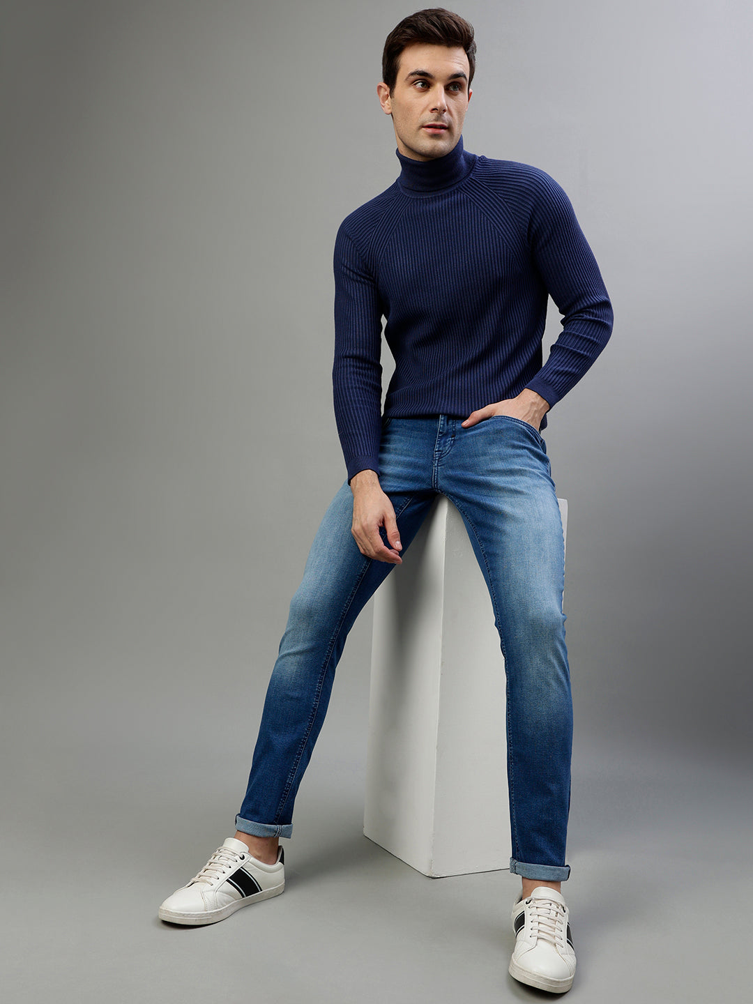 Antony Morato Men Solid Tapered Fit Jeans