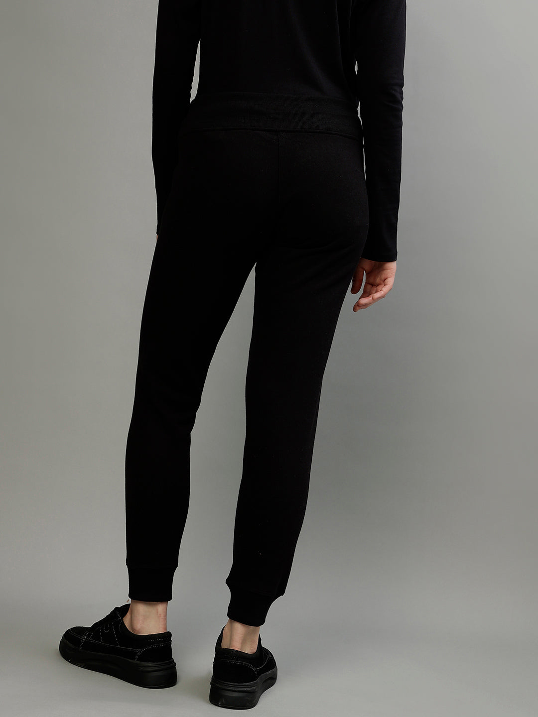 Dkny Women Black Solid Regular Fit Trackpants