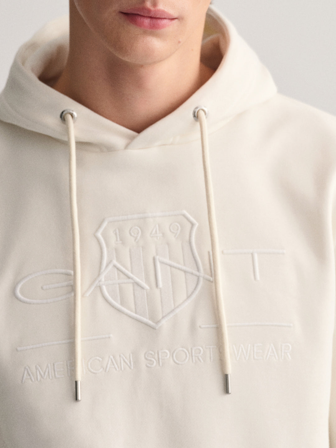 Gant hotsell white hoodie