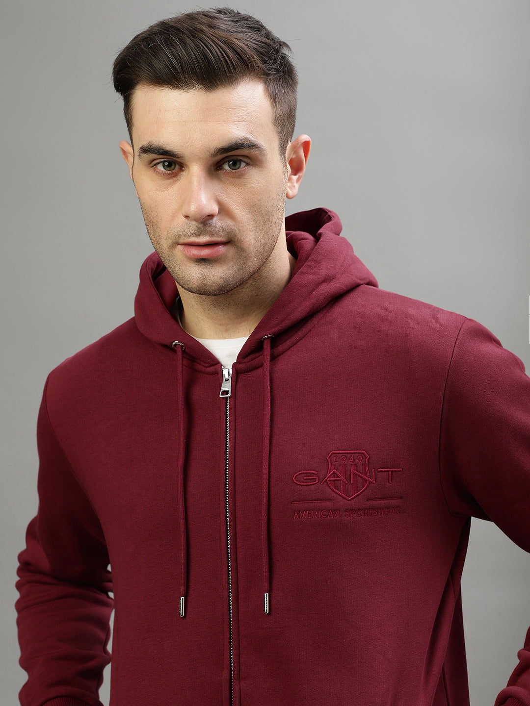 Gant Men Solid Hooded Full Sleeves Sweatshirt