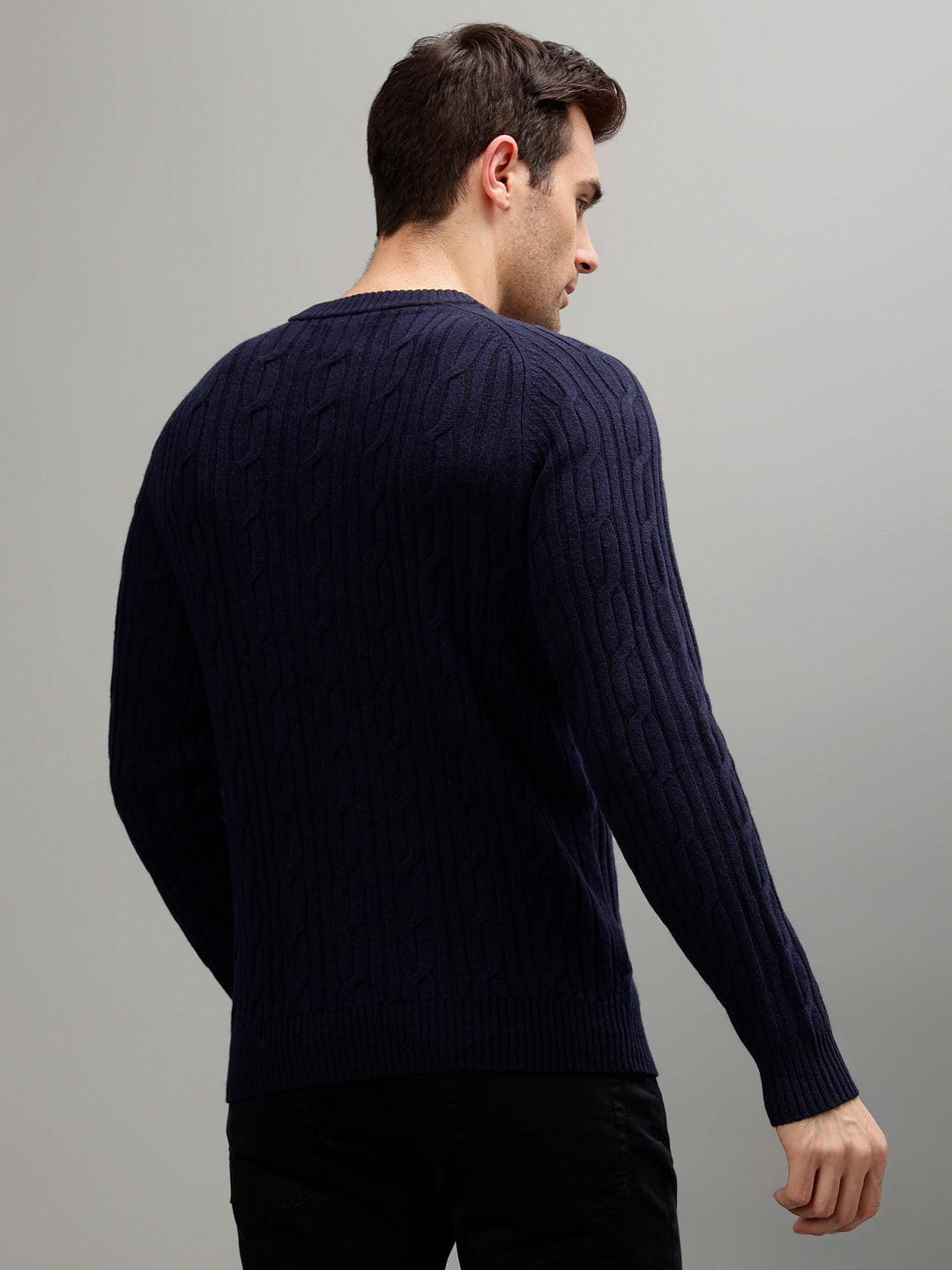 Gant Men Solid Round Neck Long Sleeves Sweater