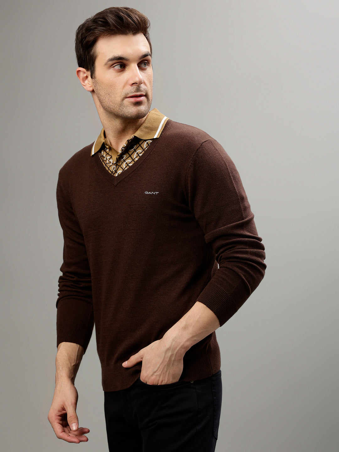 Gant Men Solid V Neck Long Sleeves Sweater